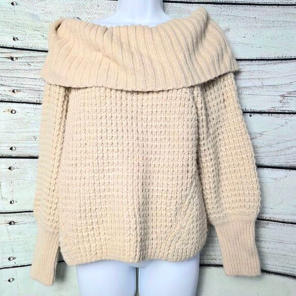 Express Cream Off Shoulder Chunky Knit Sweater M - Picture 1 of 7